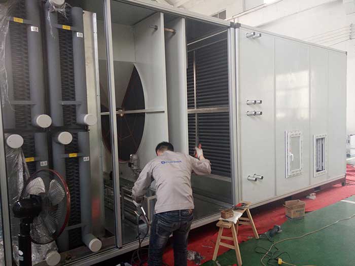 威海某大型化工企業(yè)兩臺10%濕度,40000風量2臺除濕機組